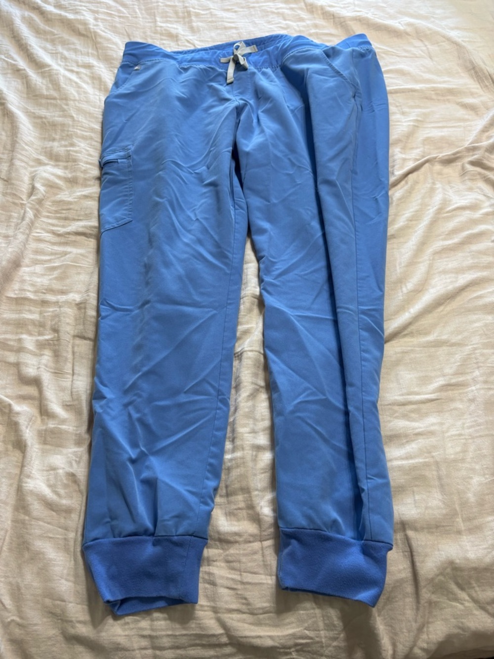 FIGS Ceil Blue Women’s Jogger Scrub Set